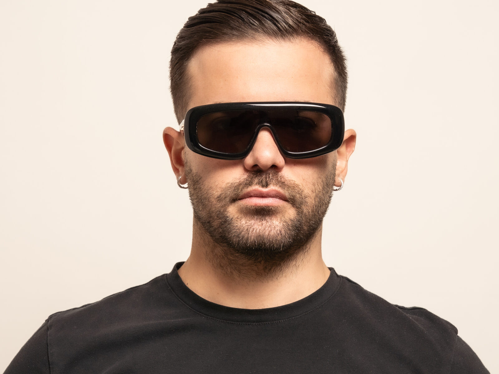 Alternative view of BOTTEGA VENETA BV1281S - 001